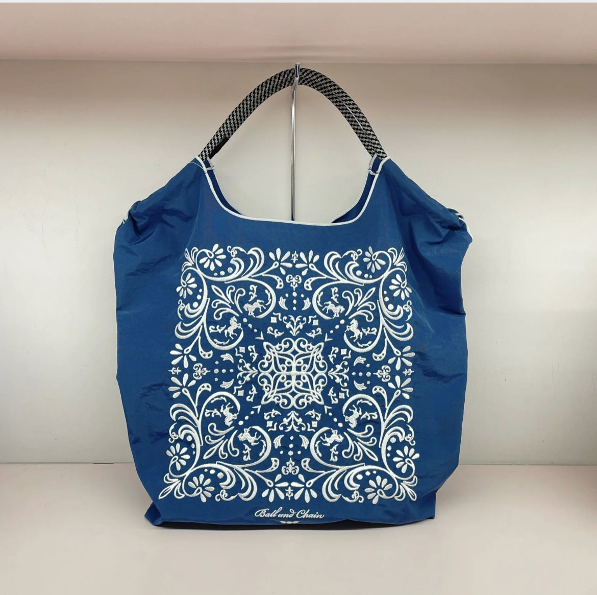 Flower vine embroidery shopping bag