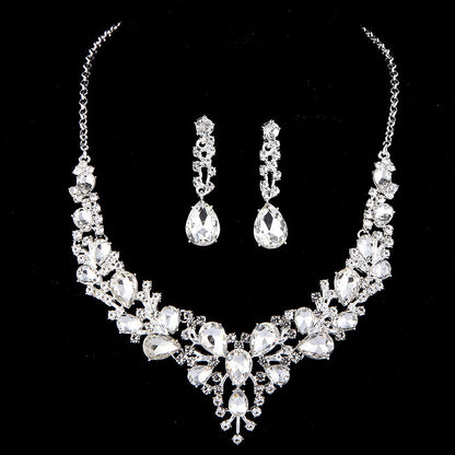 Necklace and earrings set