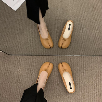 Women's flat loafers