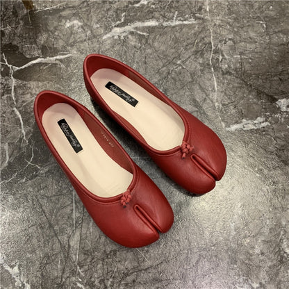 Women's flat loafers