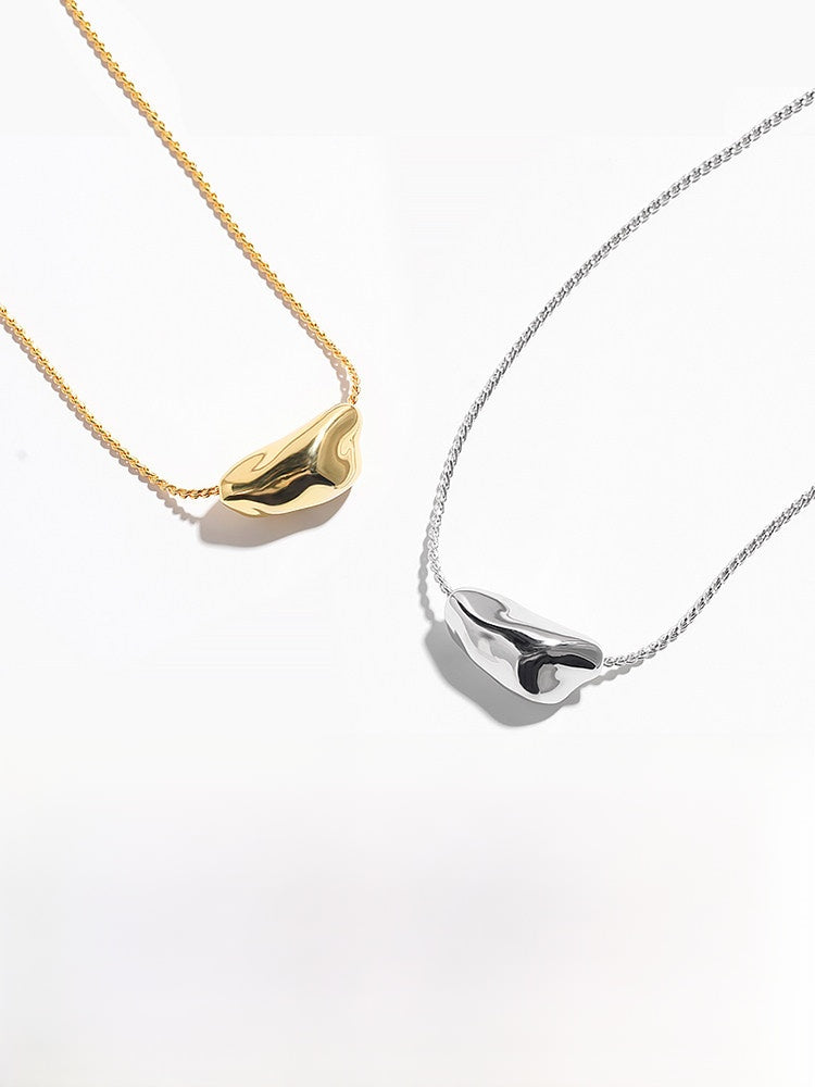 Minimalist versatile pendant necklace