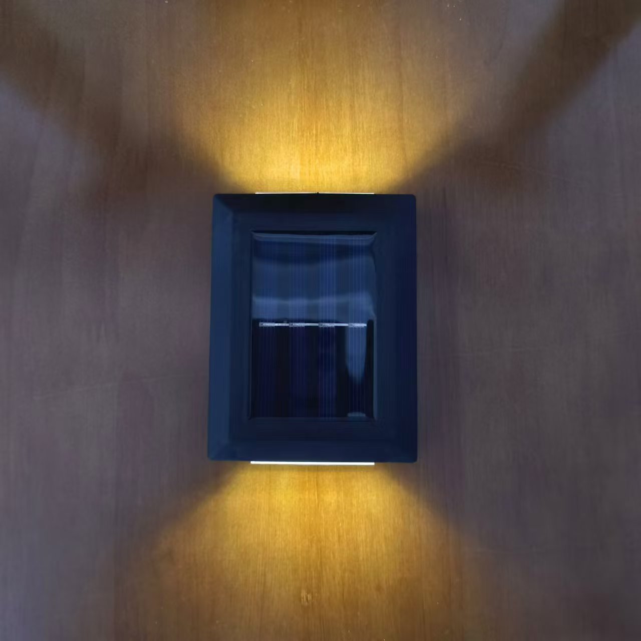 Outdoor Wall Light