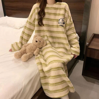 Mid-length striped pajamas