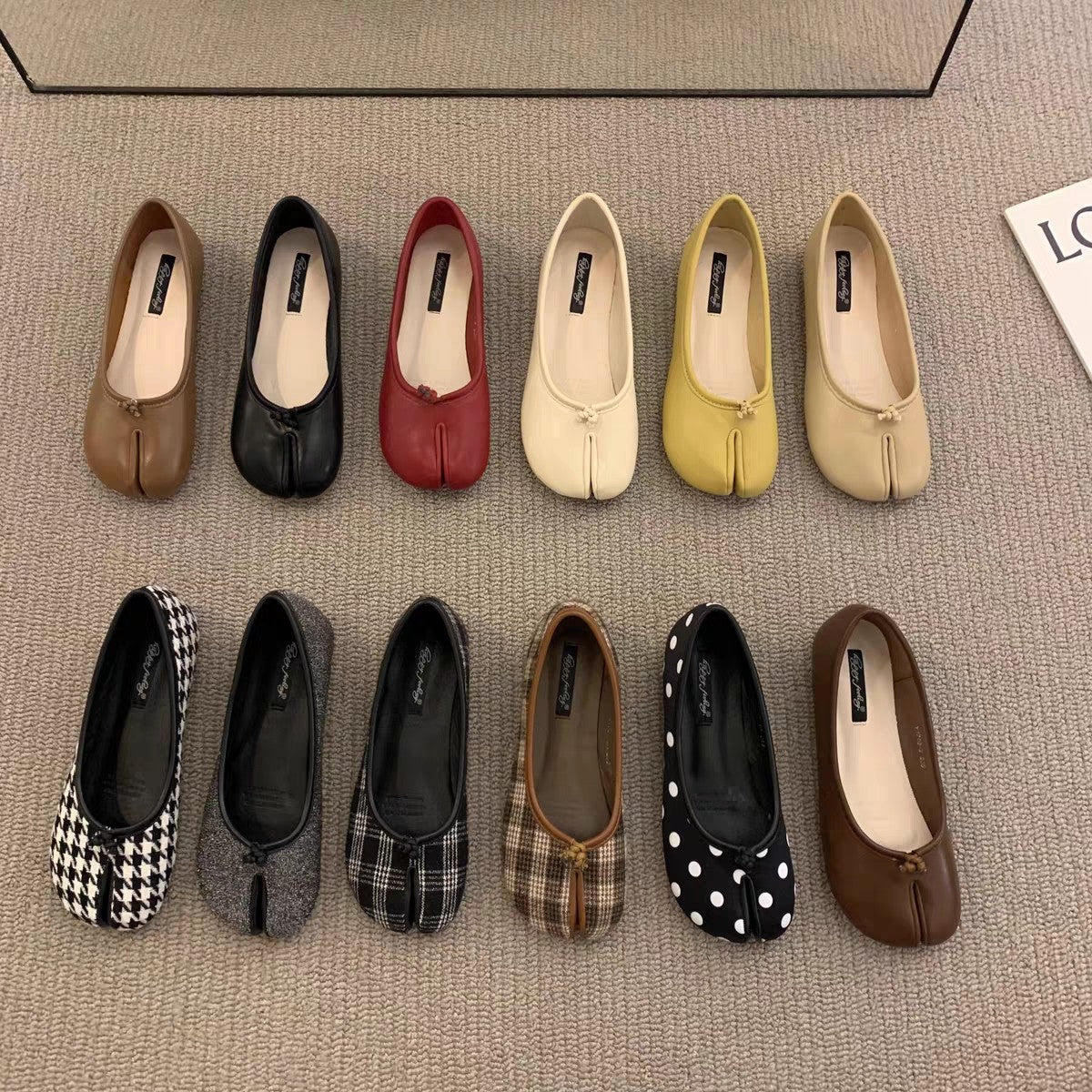 Women's flat loafers