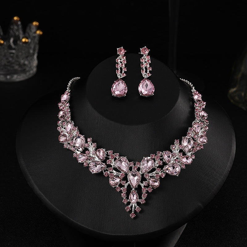 Necklace and earrings set