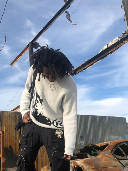 Knitted round neck sweater