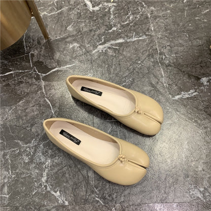 Women's flat loafers