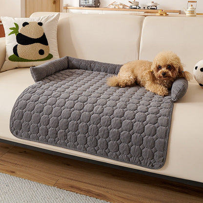 Thickened, warm and slip-resistant pet mat