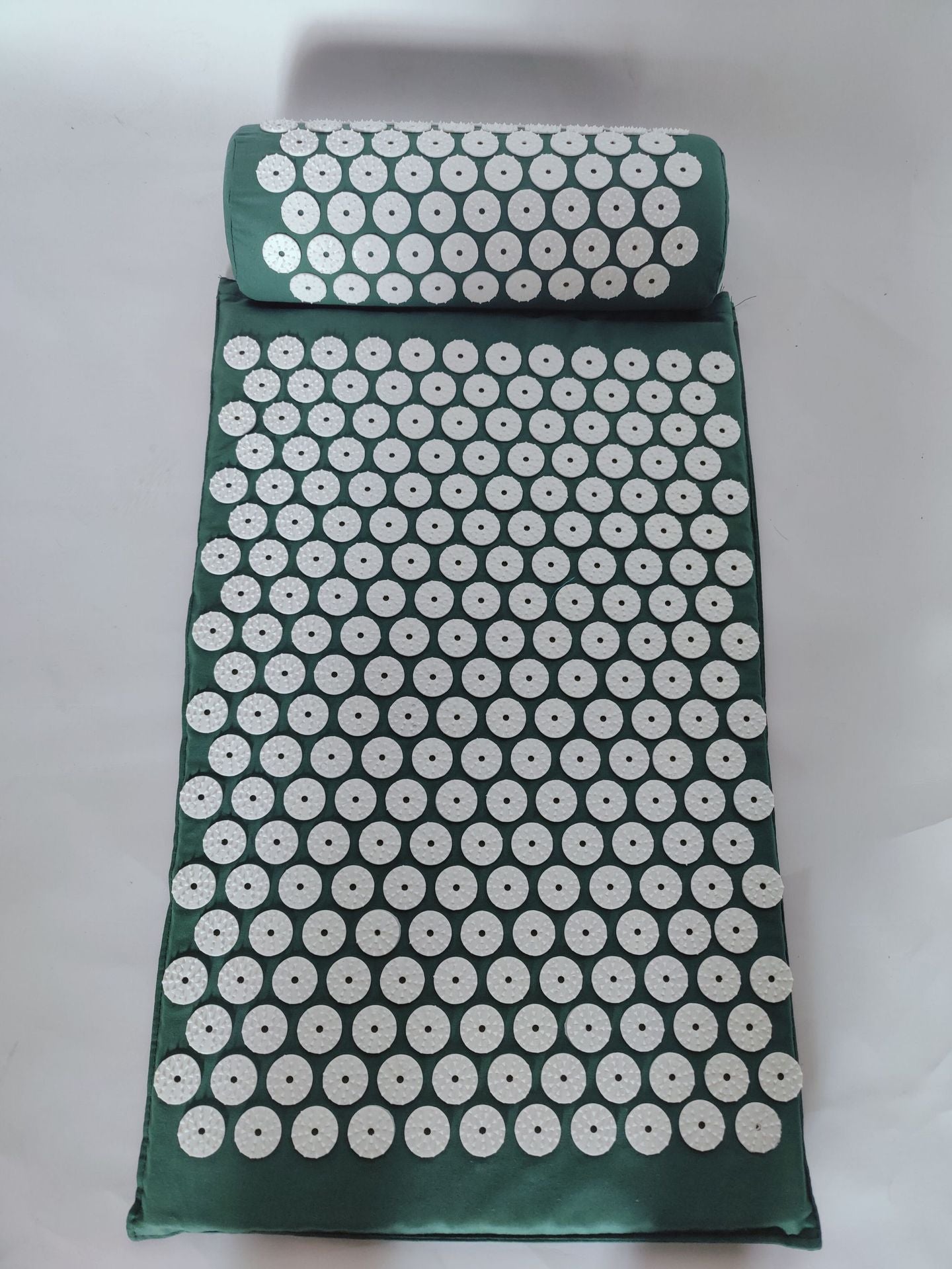 Acupuncture massage mat
